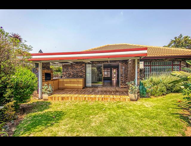 3 BEDROOM TOWNHOUSE TO LET IN BOSKRUIN